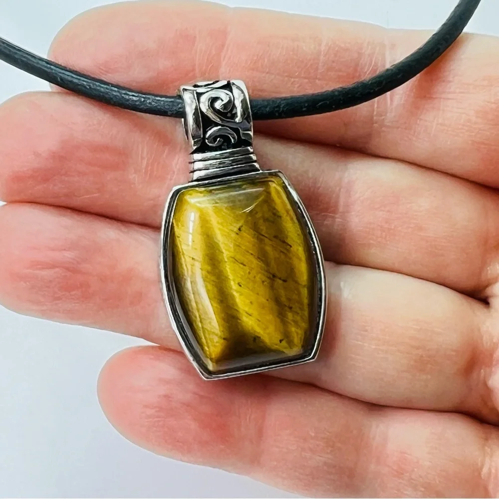 Lia Sophia Tiger Eye Pendant Necklace | Leather Cord Silver Plated | 19”